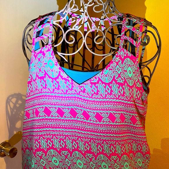 5/$25 Cecico Strappy Tank NWOT - Picture 1 of 10